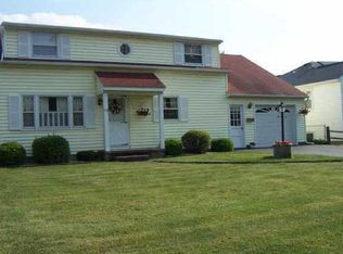 119 Rosecroft Dr, Rochester, NY 14616