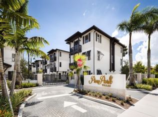 7498 SW 100th St, Miami, FL 33156