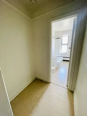 Rented by Zjama Realty Corp | media 8