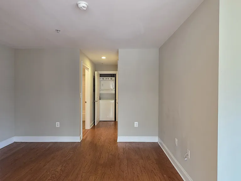 125 N 4th St #401 — Photo 15
