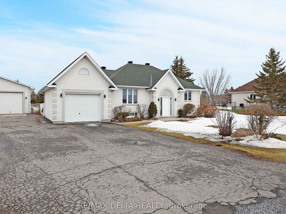 1st image of 2031 Devine Rd