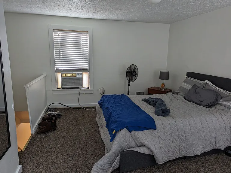 2419-2423 Carey Way — Photo 4
