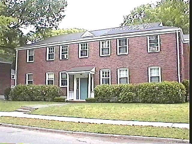 2nd image of 43 Colony Rd #2A
