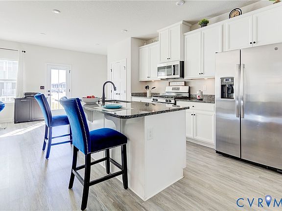 5th image of 100 Spring Grove Way