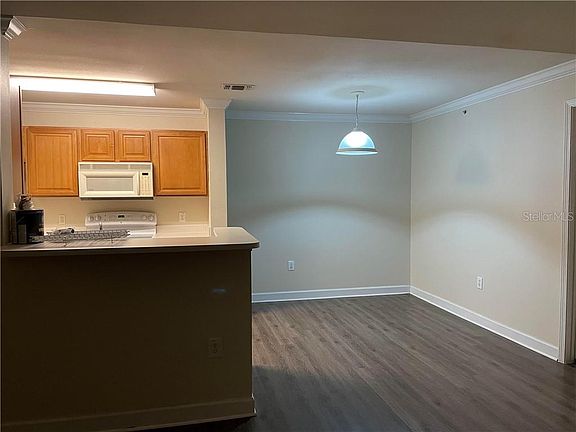 4th image of 18223 Bridle Club Dr #18223