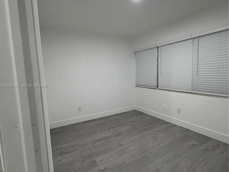 324 Surfside Blvd #7 — Photo 3
