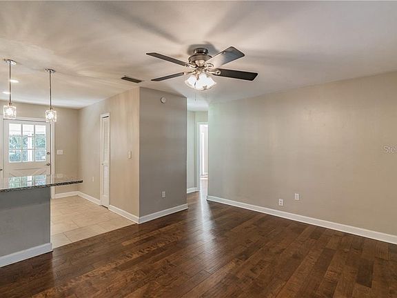 4th image of 1011 E North St