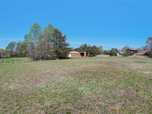 3rd image of 3146 Law Rd