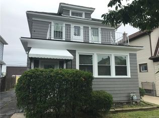 366 W Hazeltine Ave, Buffalo, NY 14217