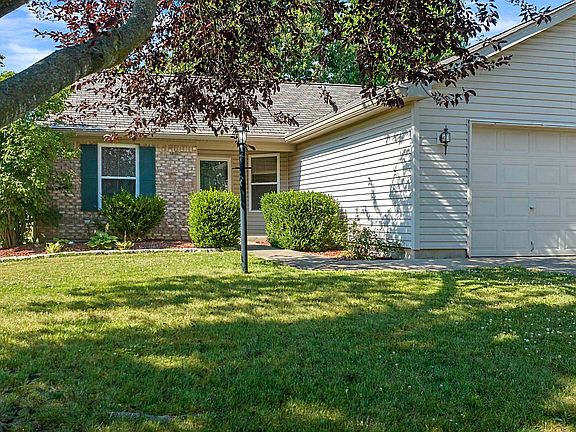 4th image of 3805 S Bushmill Dr