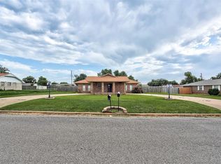 9 Miller Dr, Chickasha, OK 73018