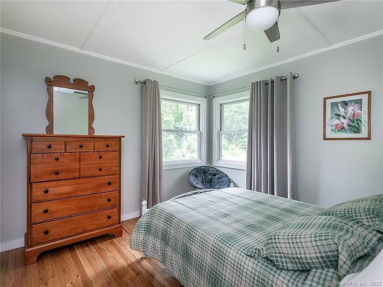 23 Cornwall Rd — Photo 24