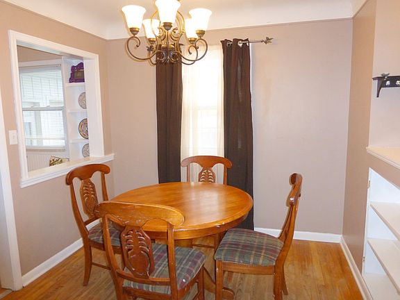 3rd image of 2370 Winkleman Dr