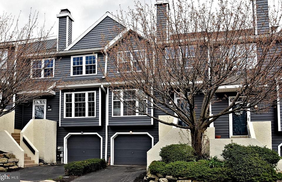 1st image of 608 Driftwood Ln