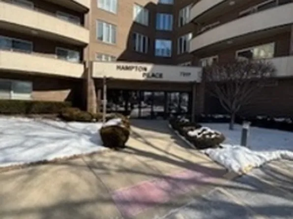 7201 N Lincoln Ave APT 311, Lincolnwood, IL 60712