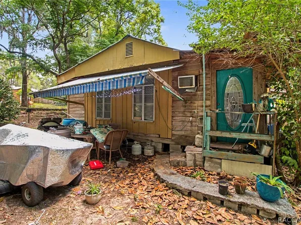 8955 S Lakeshore Dr, Floral City, FL 34436