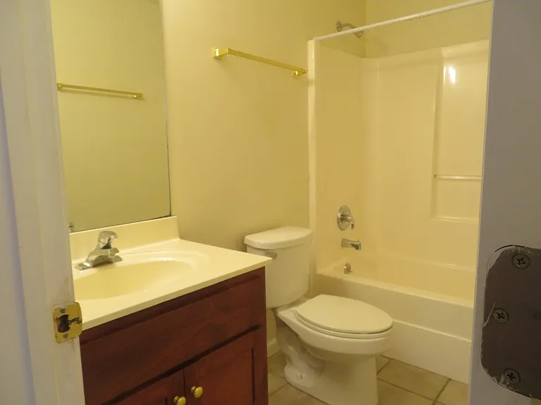 204 Springfield Cir #A — Photo 11