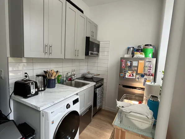 355 East 77th Street image 1 of 11