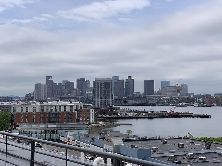 250 Meridian St #307 — Photo 16