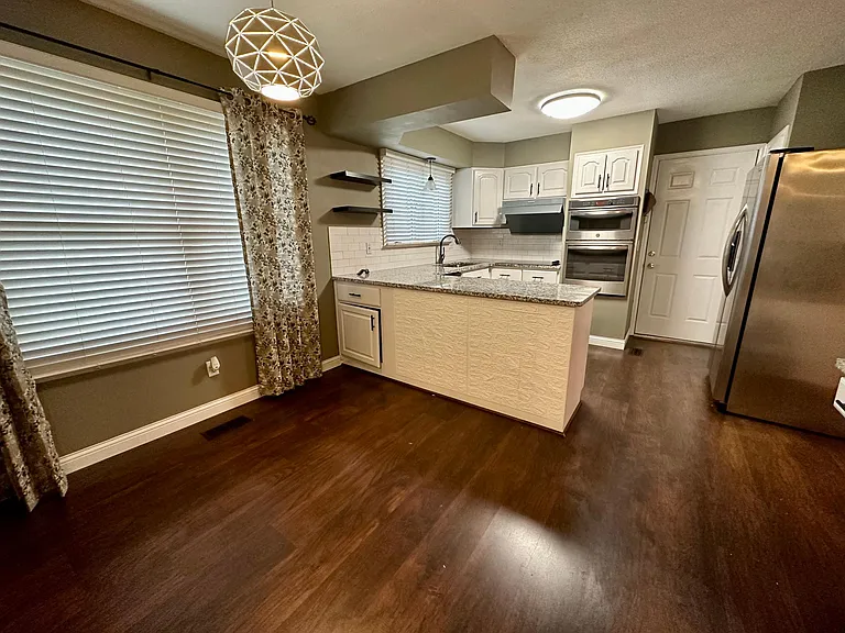 12937 Weatherfield Dr — Photo 17