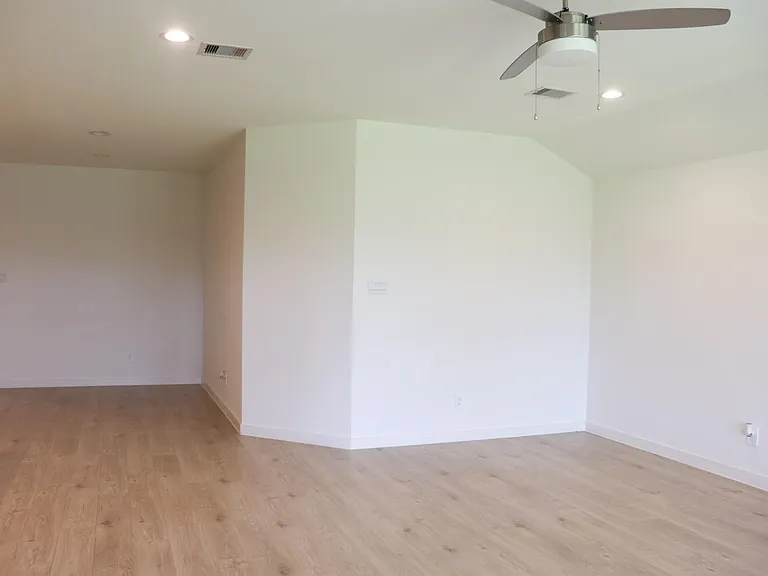 31739 Margaret Woods Ln — Photo 28