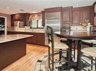 3 Augusta Ct, Tuxedo Park, NY 10987