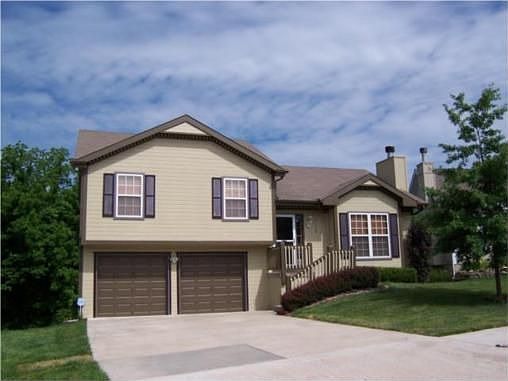 1st image of 1130 Blue Bird Ln