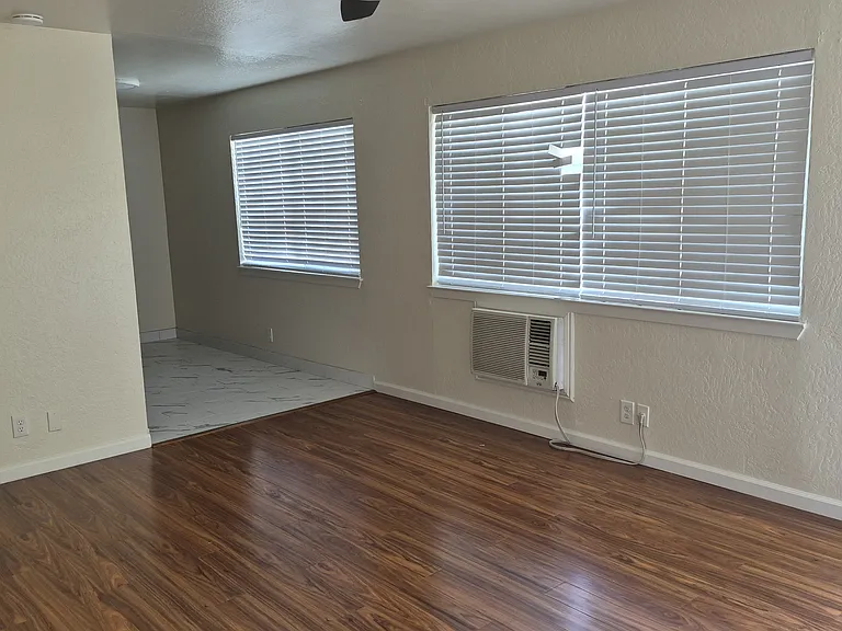 5405 Prospect Rd #6 — Photo 5