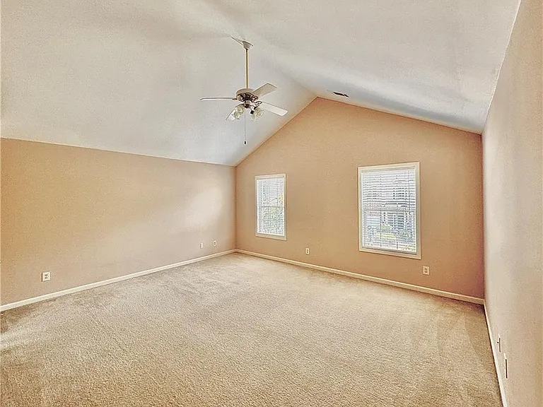 370 Creek Manor Way — Photo 12