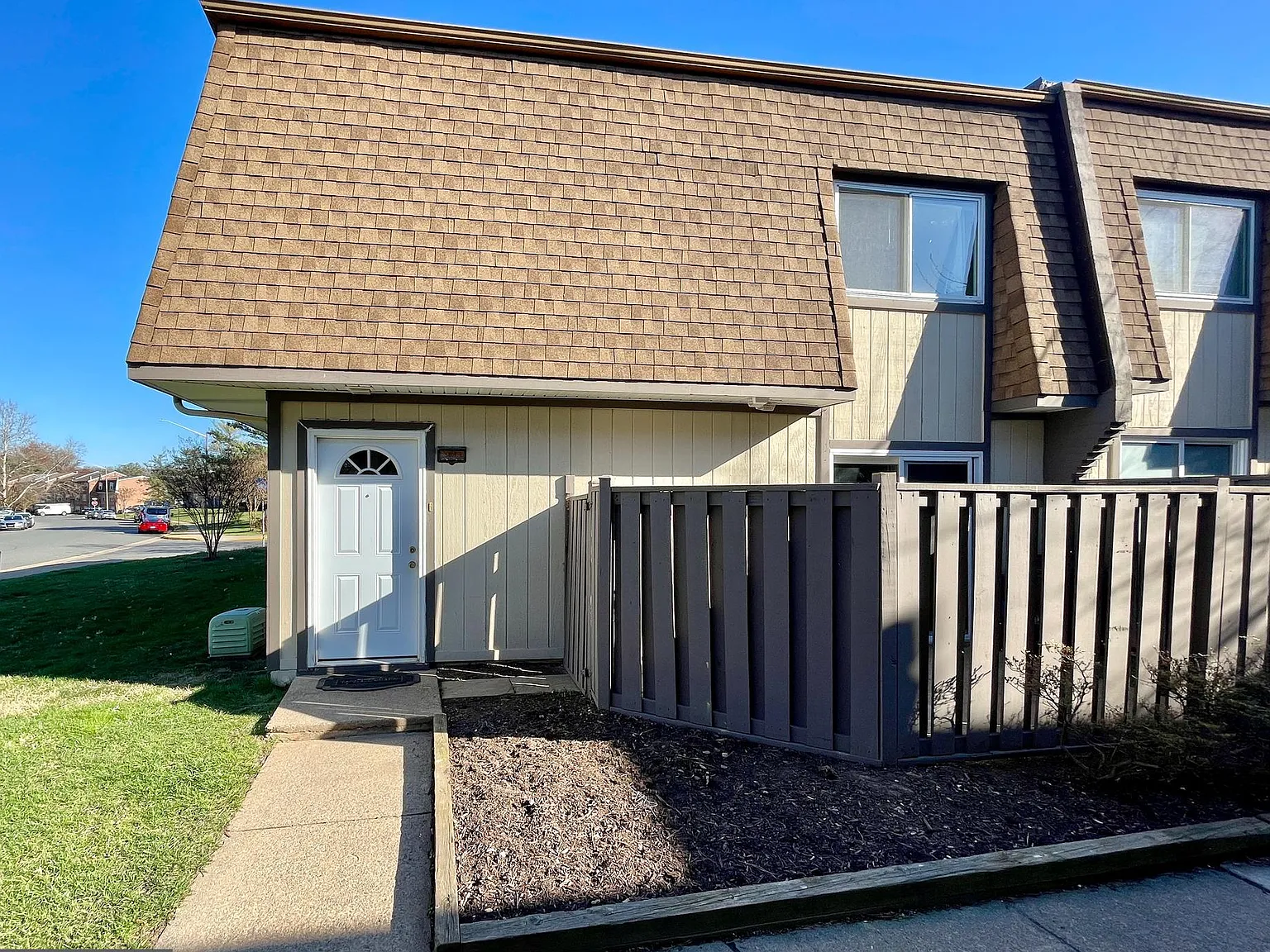 Sequoyah Condo — Photo 1