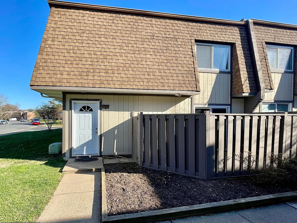 3808 Joshua Pl #44B