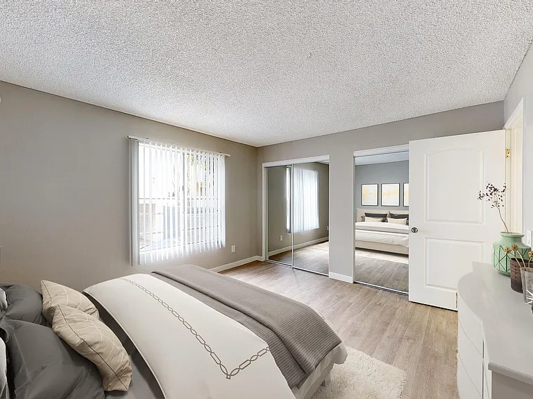 7227 Richfield Street Apartments — Photo 6