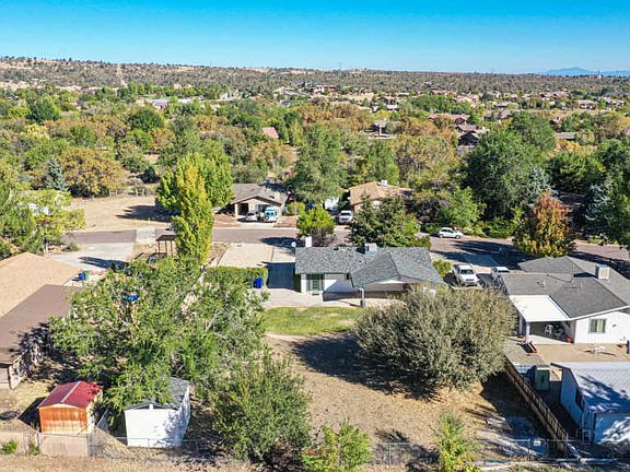 3rd image of 3010 Pleasant Valley Ct