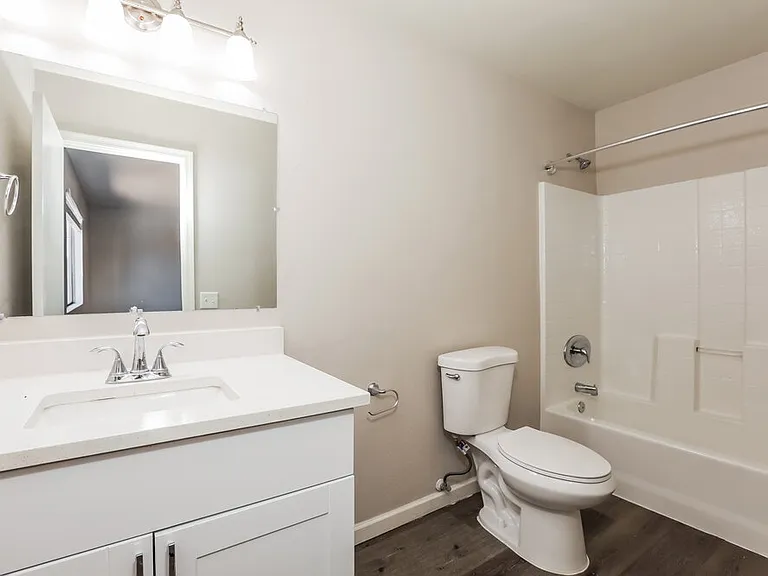 1074 E Silversmith Trl — Photo 11