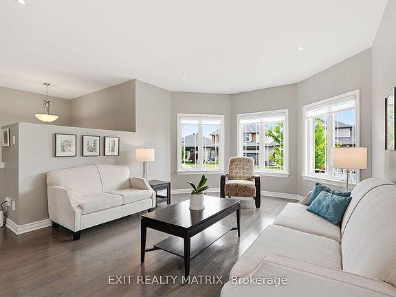 5th image of 309 Colmar St