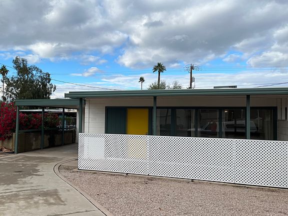 3rd image of 810 E Redondo Dr