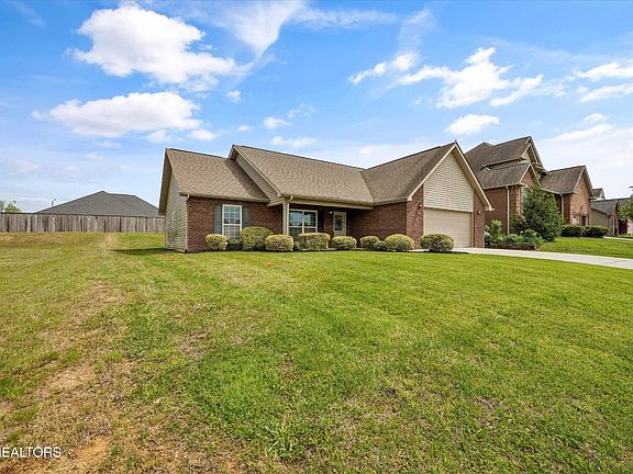 3rd image of 1132 Cherbourg Dr