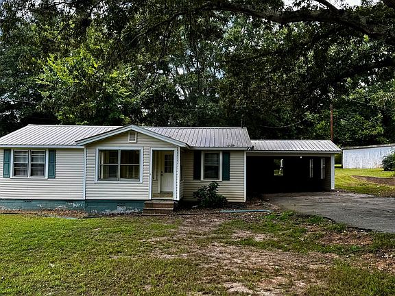 2nd image of 122 Cabin Creek Rd