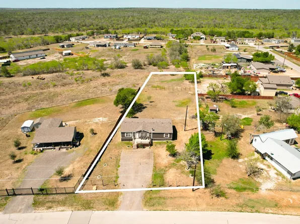 179 Sierra Rosa Dr, Cedar Creek, TX 78612