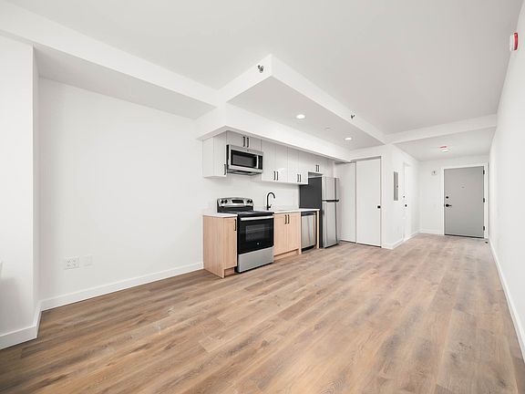4th image of 2980 3rd Ave #5A