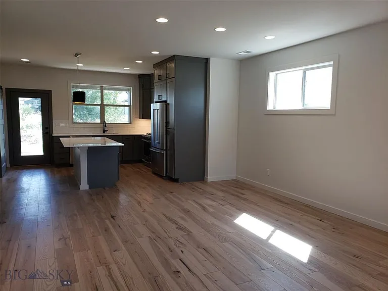 2046 Dennison Ln #A — Photo 8