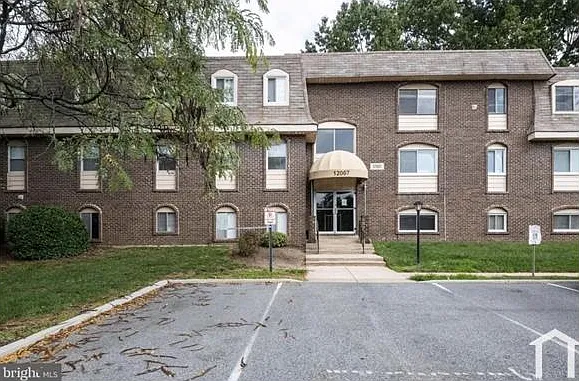 2 bed, $2,200 — Photo 2