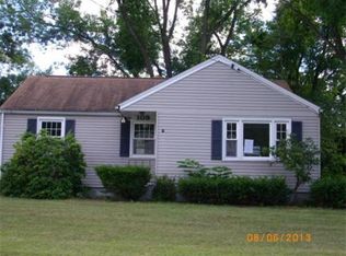 109 Cheyenne Rd, Springfield, MA 01109