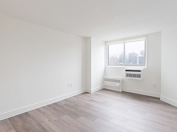 5th image of 484 2nd Ave APT 14F