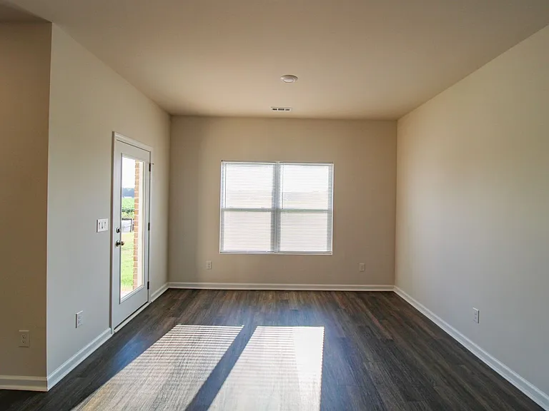 3349 Feldspar Dr SW — Photo 7