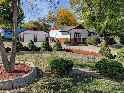 104 SW McClendon Dr, Lees Summit, MO, 64081