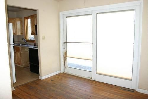5th image of 2948 Dundee St
