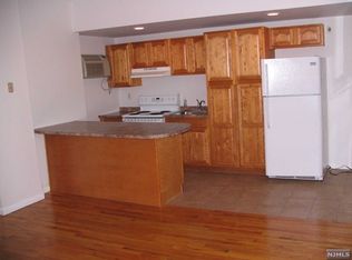 405 Hackensack St APT 2, Carlstadt, NJ 07072