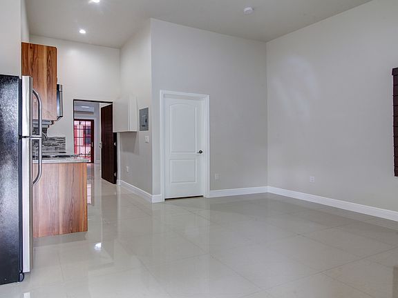 4th image of 735 W Las Olas Blvd APT 6