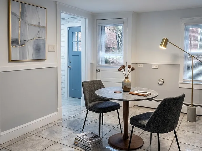 311 E Grove St #1D — Photo 14